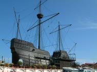 Asisbiz Malacca Maritime Museum Portuguese Galleon Flor de la Mar replica Mar 2001 01