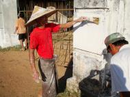 Asisbiz Naung Daw Gyi Mya Tha Lyaling Standing Buddha painters Jan 2010 02