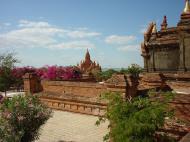 Asisbiz Pagan Dhamma ya zi ka Pagoda Dec 2000 04