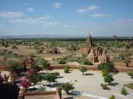 Asisbiz Pagan Dhamma ya zi ka Pagoda Dec 2000 07