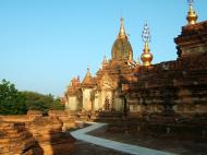 Asisbiz Pagan Dhamma ya zi ka Pagoda Nov 2004 06