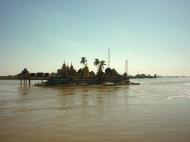 Asisbiz Thanlyin Kyauktan Ye Le Pagoda Island crossing Dec 2000 01