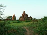Asisbiz Bagan Payathonzu panoramic surrounds Nov 2004 33