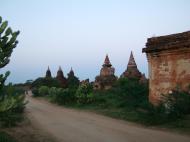 Asisbiz Bagan Payathonzu panoramic surrounds Nov 2004 42
