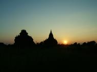 Asisbiz Bagan Payathonzu panoramic surrounds Nov 2004 54