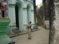Asisbiz Monywa Shwe Ba Hill monastery grounds Dec 2000 10