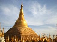 Asisbiz Myanmar Yangon Shwe dagon pagoda main patio Jan 2010 05