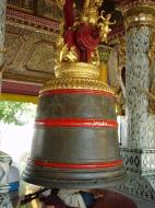 Asisbiz Myanmar Yangon Shwedagon Pagoda Bells Dec 2000 01