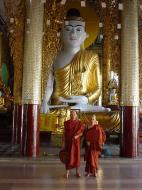 Asisbiz Myanmar Yangon Shwedagon Pagoda Buddhas Dec 2000 03