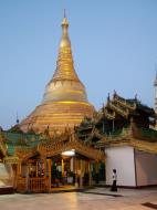 Asisbiz Myanmar Yangon Shwedagon Pagoda Oct 2004 26