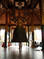 Asisbiz Myanmar Yangon Shwedagon Pagoda Singu Min Bell Jan 2010 09