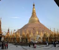 Asisbiz Myanmar Yangon Shwedagon Pagoda at twilight Dec 2009 04