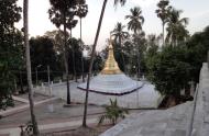 Asisbiz Myanmar Yangon Shwedagon Pagoda at twilight Dec 2009 08