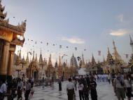 Asisbiz Myanmar Yangon Shwedagon Pagoda at twilight Dec 2009 15