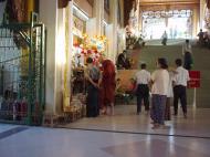 Asisbiz Myanmar Yangon Shwedagon Pagoda entrance Dec 2000 04