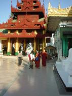 Asisbiz Myanmar Yangon Shwedagon Pagoda main Terrace Dec 2000 03