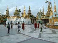 Asisbiz Myanmar Yangon Shwedagon Pagoda main Terrace July 2001 03