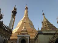Asisbiz Yangon Sule Pagoda goldern stupa Jan 2010 03
