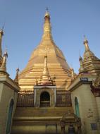 Asisbiz Yangon Sule Pagoda goldern stupa Jan 2010 04