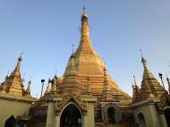 Asisbiz Yangon Sule Pagoda goldern stupa Jan 2010 10