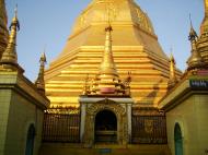Asisbiz Yangon Sule Pagoda goldern stupa Jan 2010 23