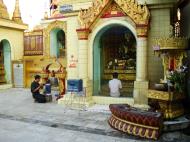 Asisbiz Yangon Sule Pagoda inner patio Jan 2010 15