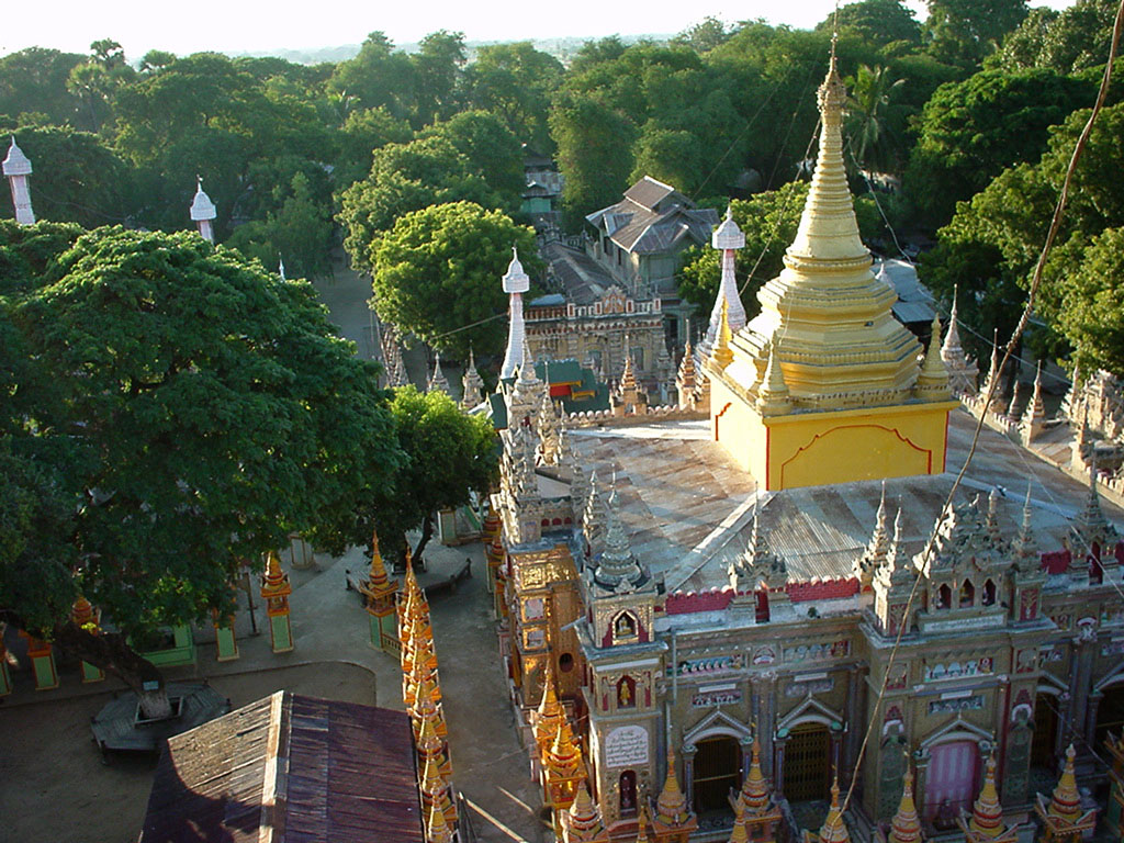 Thanboddhay paya Tower views Monywa Sagaing Myanmar Dec 2000 06
