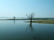 Asisbiz Myanmar Amarapura Mandalay Thaungthaman lake Nov 2004 15