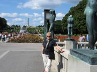 Asisbiz Vigeland Sculpture Park The Fountain Oslo Norway 05