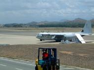 Asisbiz PNG Jacksons International Airport RAAF 66 Hercules Sep 2002 02