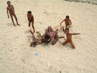 Asisbiz PNG Port Morseby Ela Beach Area Sep 2002 05