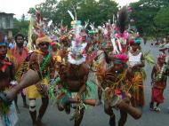 Asisbiz PNG Port Morseby villagers tribal dance Sep 2002 01