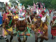 Asisbiz PNG Port Morseby villagers tribal dance Sep 2002 02