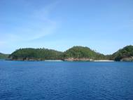 Asisbiz Boquete Island viewed from the Balatero ferry Oriental Mindoro Philippines 03