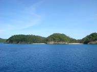 Asisbiz Boquete Island viewed from the Balatero ferry Oriental Mindoro Philippines 03