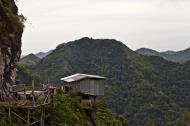Asisbiz Banaue Mayoyao Aguinaldo Potia Ramon rd hanging house Aug 2011 01