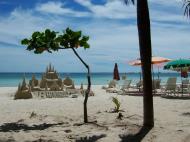 Asisbiz Philippines Panay Negros Sugar Islands Caticlan Boracay Sand Castles 200705 01