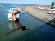 Asisbiz Kids diving of Naujan Estrella bridge Oriental Mindoro Philippines Feb 2006 13