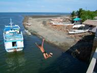 Asisbiz Kids diving of Naujan Estrella bridge Oriental Mindoro Philippines Feb 2006 34