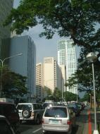 Asisbiz Manila Skyline Paseo de Roxas to Rockwell May 2005 06