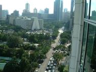 Asisbiz Manila Skyline Paseo de Roxas to Rockwell showing typical traffic jam Jul 2005 01