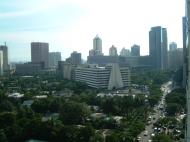 Asisbiz Manila Skyline Paseo de Roxas to Rockwell showing typical traffic jam Jul 2005 03