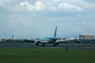 Asisbiz Philippines Ninoy Aquino Airport NAIA Korean Air HL7575 Boeing 777 200 Feb 2009 08