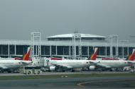 Asisbiz Philippines Ninoy Aquino Airport NAIA Philippine Airlines PAL RP C8600 Feb 2009 01