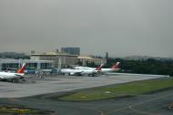 Asisbiz Philippines Ninoy Aquino Airport NAIA Philippine Airlines PAL aircraft Feb 2009 02