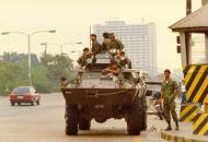Asisbiz Rebel forces Philippine coup December 1989 02