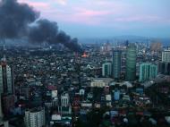 Asisbiz Philippines Roxas Triangle Makati Rockwell warehouse fire Dec 26 2004 10