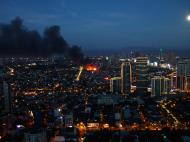 Asisbiz Philippines Roxas Triangle Makati Rockwell warehouse fire Dec 26 2004 12