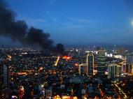 Asisbiz Philippines Roxas Triangle Makati Rockwell warehouse fire Dec 26 2004 14