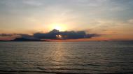Asisbiz OMG holding hands pastel dawn over Varadero Bay Tabinay Oriental Mindoro Philippines 02